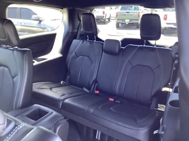 New 2027 Chrysler Pacifica Select FWD image 27
