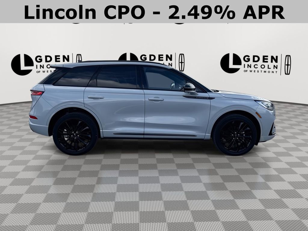 Used 2025 Lincoln Corsair Reserve w/ Equipment Group 202A image 9