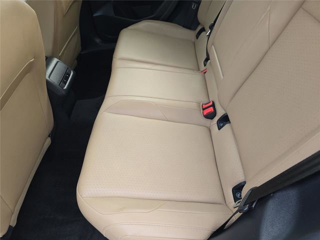 Used 2019 Volkswagen Jetta SE w/ Cold Weather Package FWD image 9