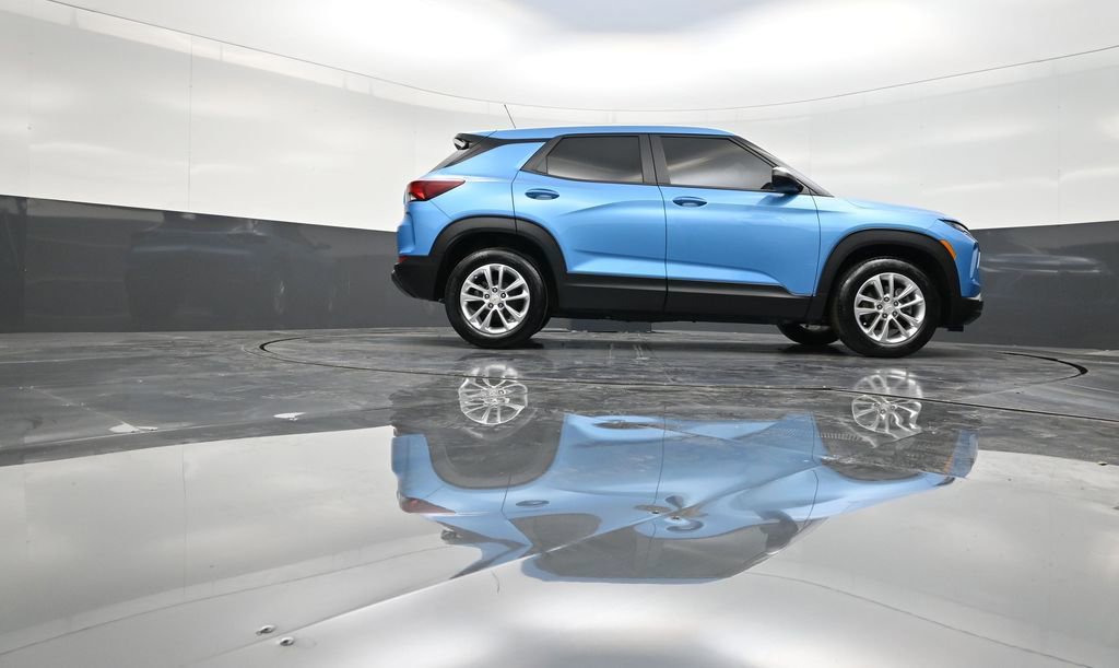 Used 2025 Chevrolet TrailBlazer LS image 25