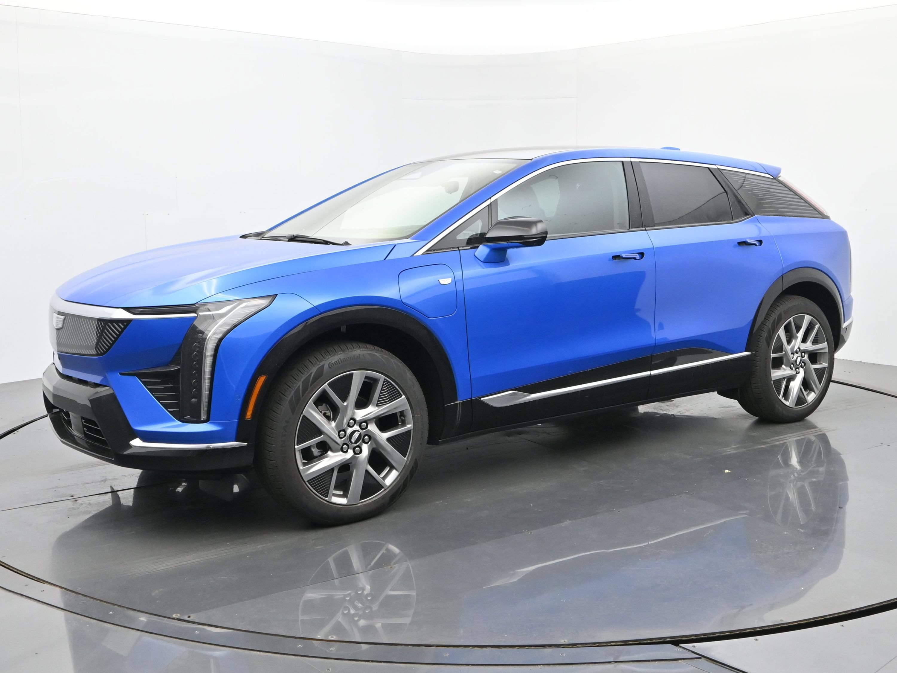 New 2026 Cadillac Optiq Luxury 1 w/ LPO, Floor Liner Package AWD/4WD image 1