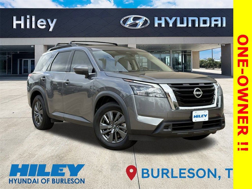 Used 2023 Nissan Pathfinder SV