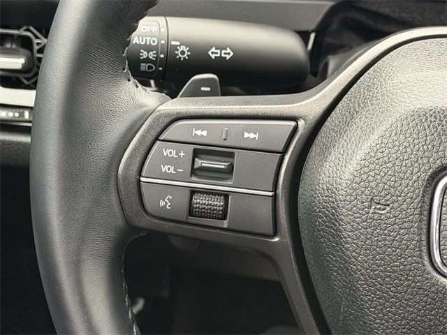 Used 2025 Honda Accord EX-L image 17