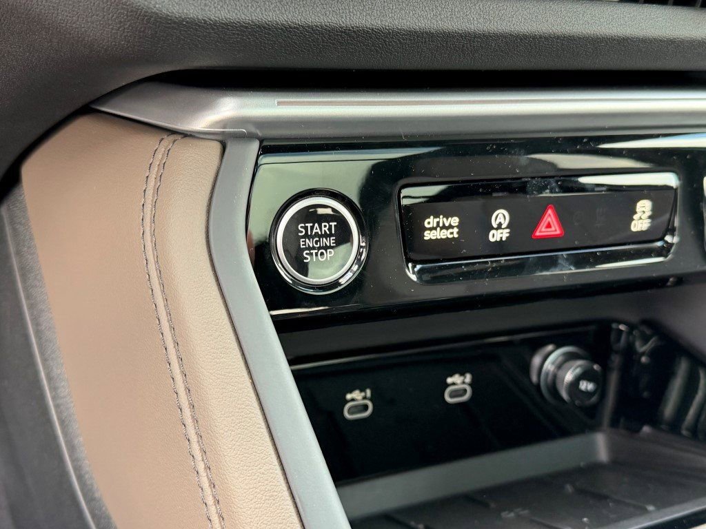 New 2025 Audi Q5 2.0T Premium Plus image 25