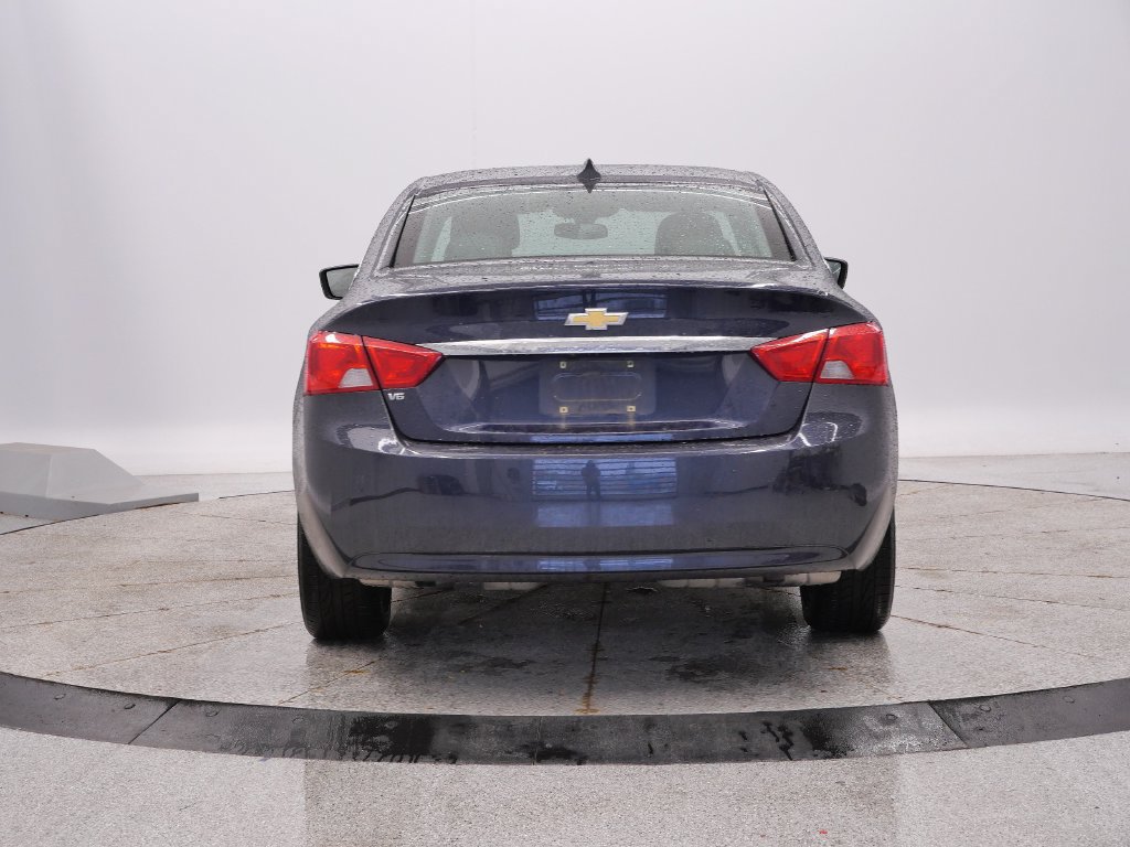 Used 2018 Chevrolet Impala LS FWD image 4