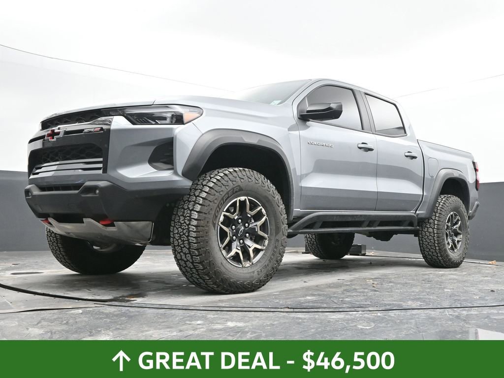 Used 2024 Chevrolet Colorado ZR2 w/ ZR2 Convenience Package III image 48