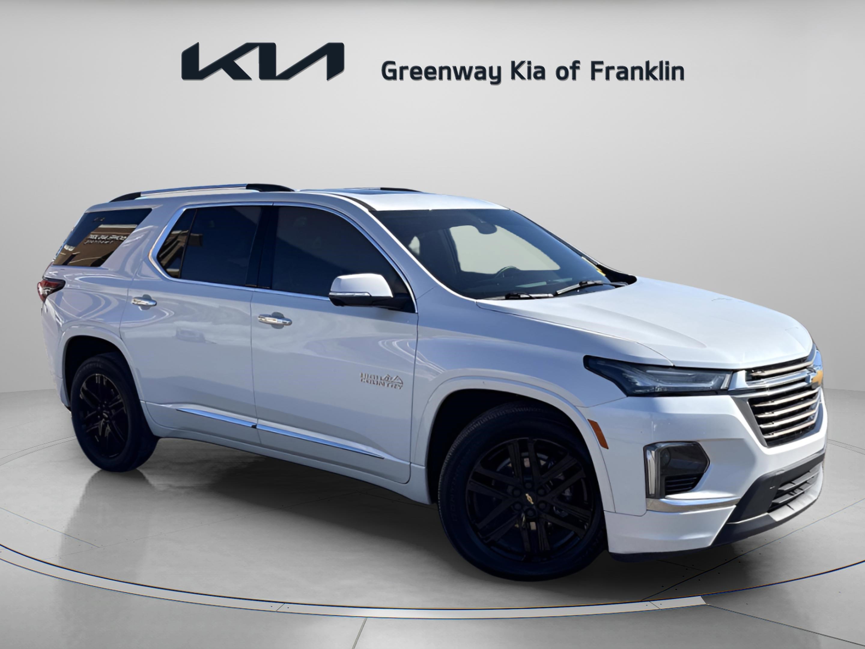 Used 2023 Chevrolet Traverse High Country w/ LPO, Cargo Package image 1