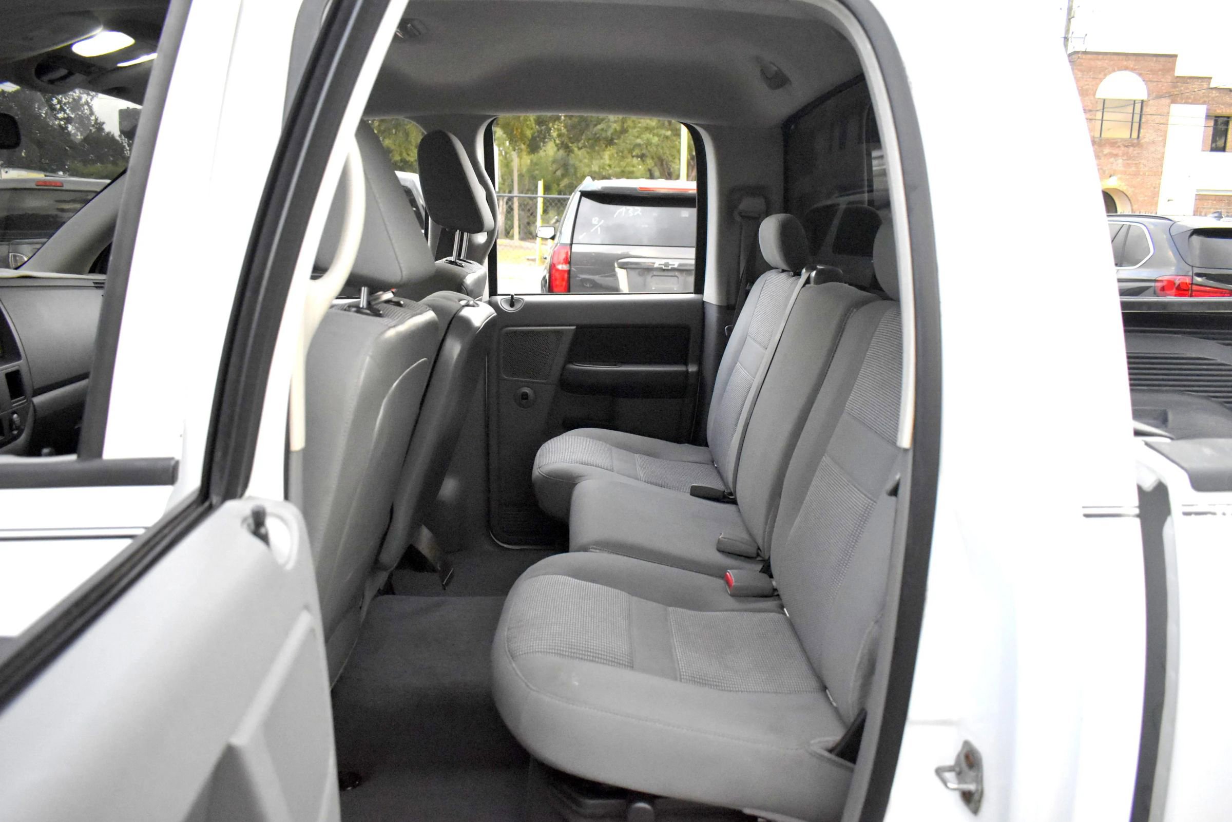 Used 2007 Dodge Ram 1500 Truck SLT image 18