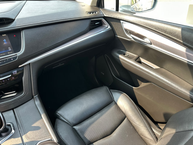 Used 2018 Cadillac XT5 Premium Luxury AWD/4WD image 24