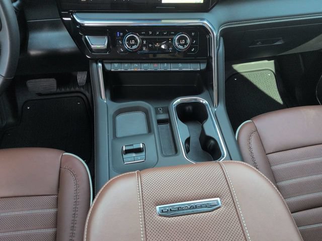 Used 2025 GMC Sierra 2500 Denali Ultimate w/ Max Trailering Package AWD/4WD image 23