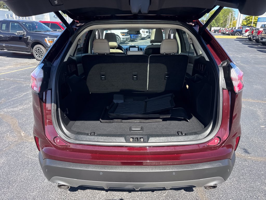 Used 2024 Ford Edge Titanium w/ Equipment Group 301A AWD/4WD image 15
