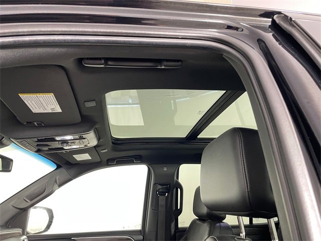 Used 2021 Chevrolet Tahoe LT w/ LT Signature Package image 15