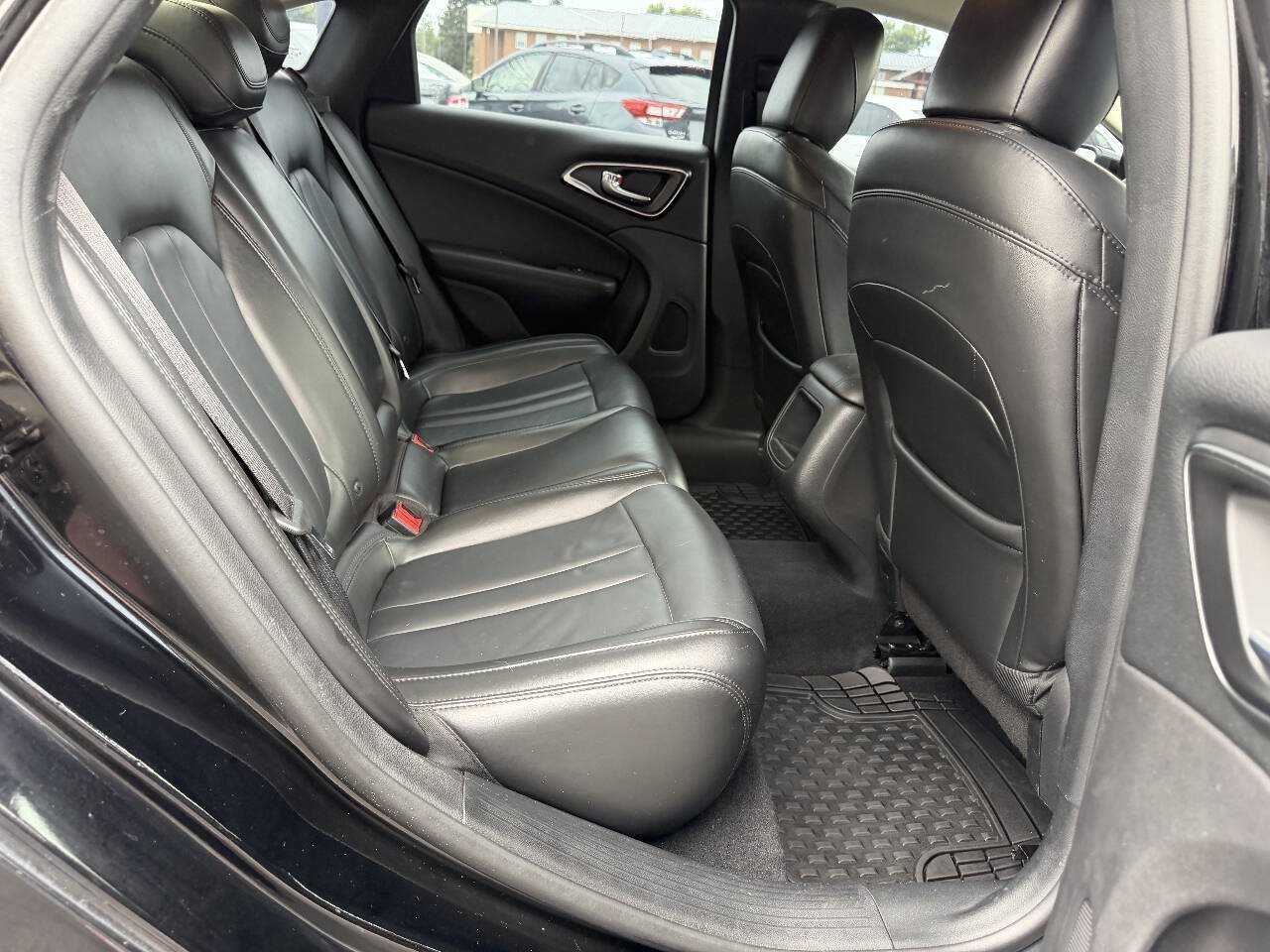 Used 2016 Chrysler 200 Limited FWD image 16