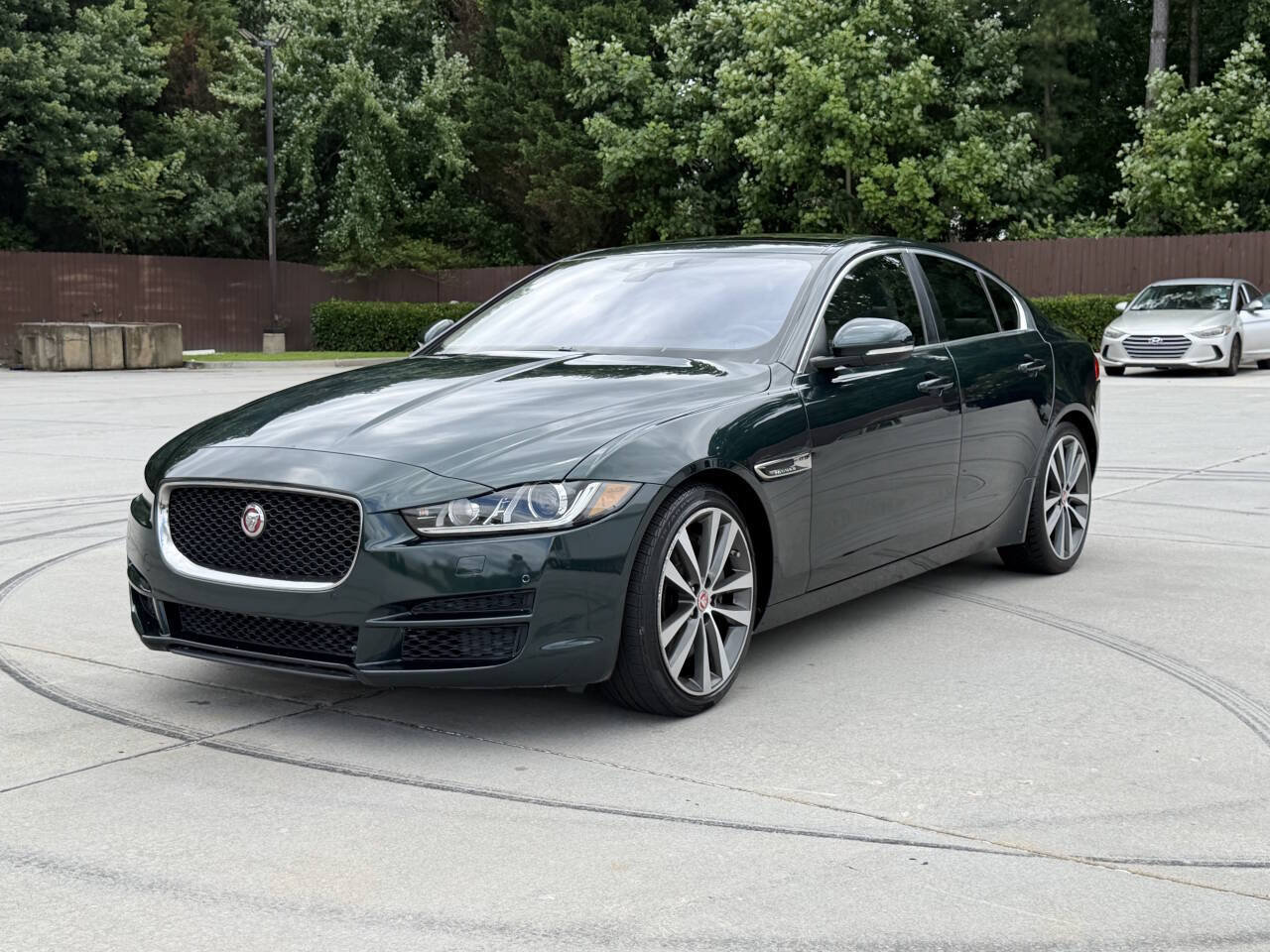Used 2017 Jaguar XE Prestige RWD image 1