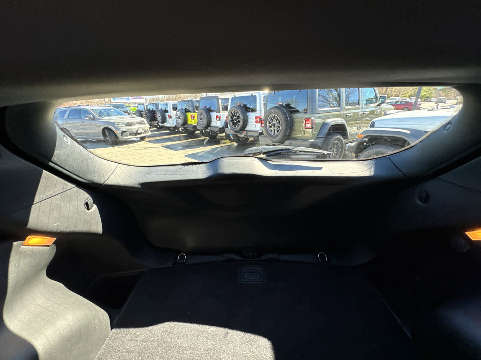 Used 2025 Jeep Compass Limited image 32