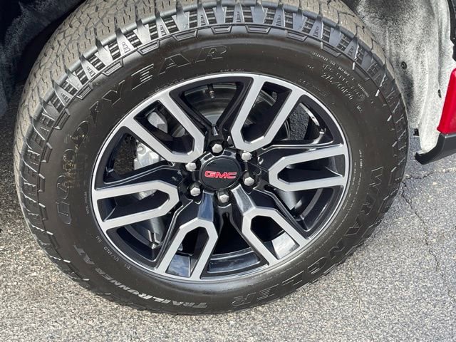 Used 2025 GMC Sierra 1500 AT4 w/ AT4 Premium Package image 29