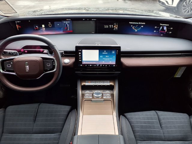 New 2026 Lincoln Nautilus Black Label w/ Jet Appearance Package AWD/4WD image 9