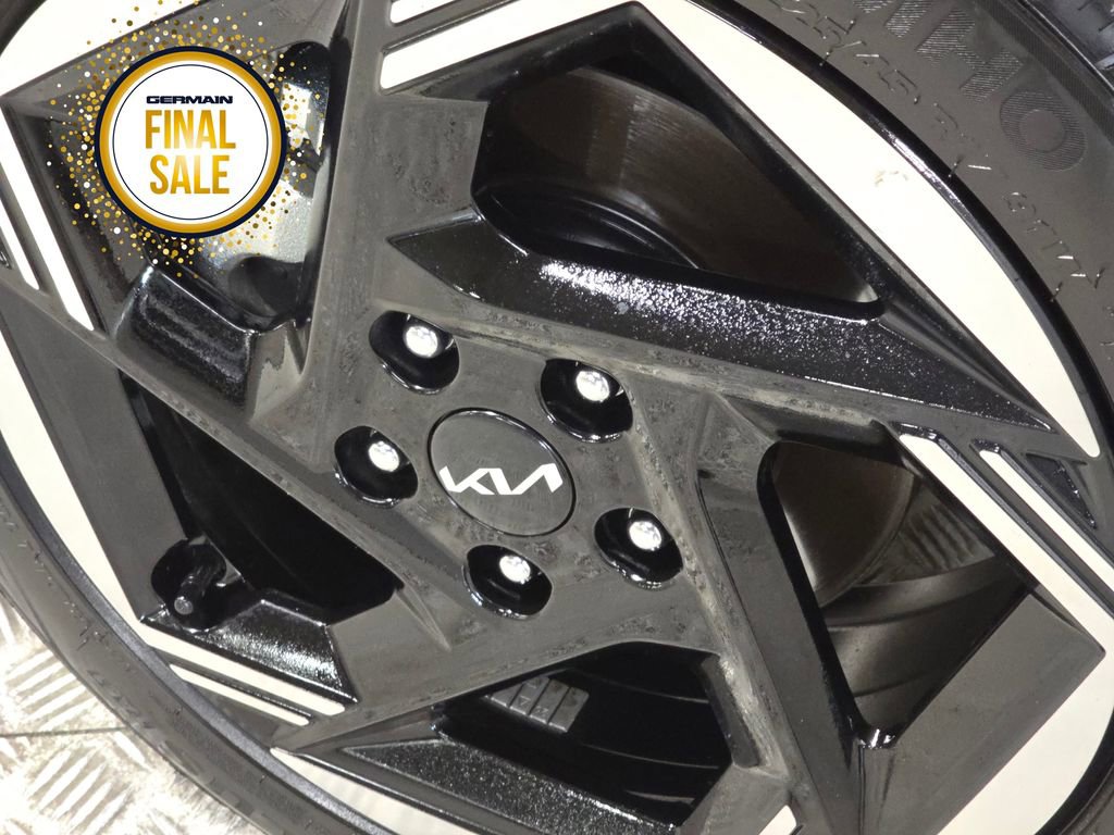 Certified 2025 Kia K4 EX image 10