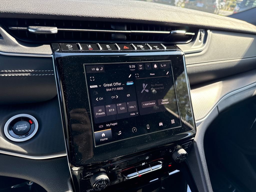 New 2025 Jeep Grand Cherokee L Laredo image 34