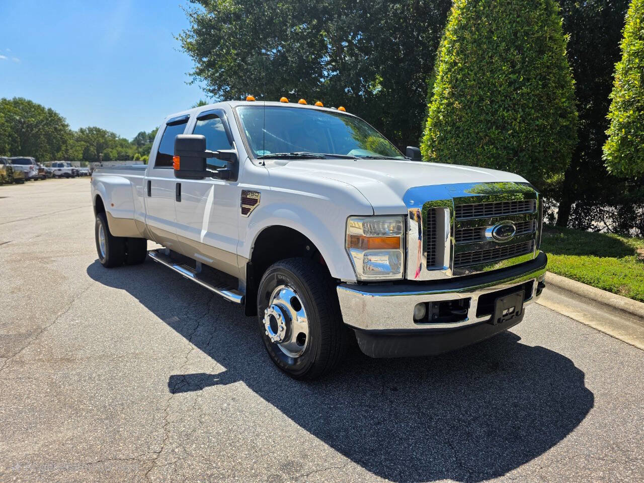 Used 2009 Ford F350 Lariat image 10