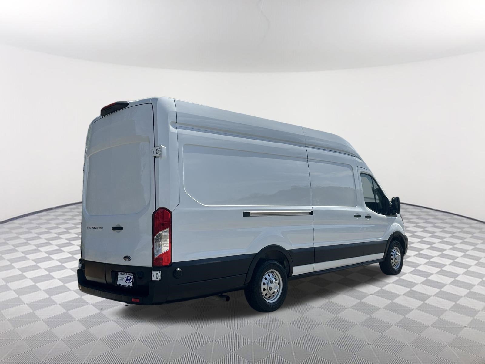 Used 2024 Ford Transit 350 148 High Roof Extended AWD image 7