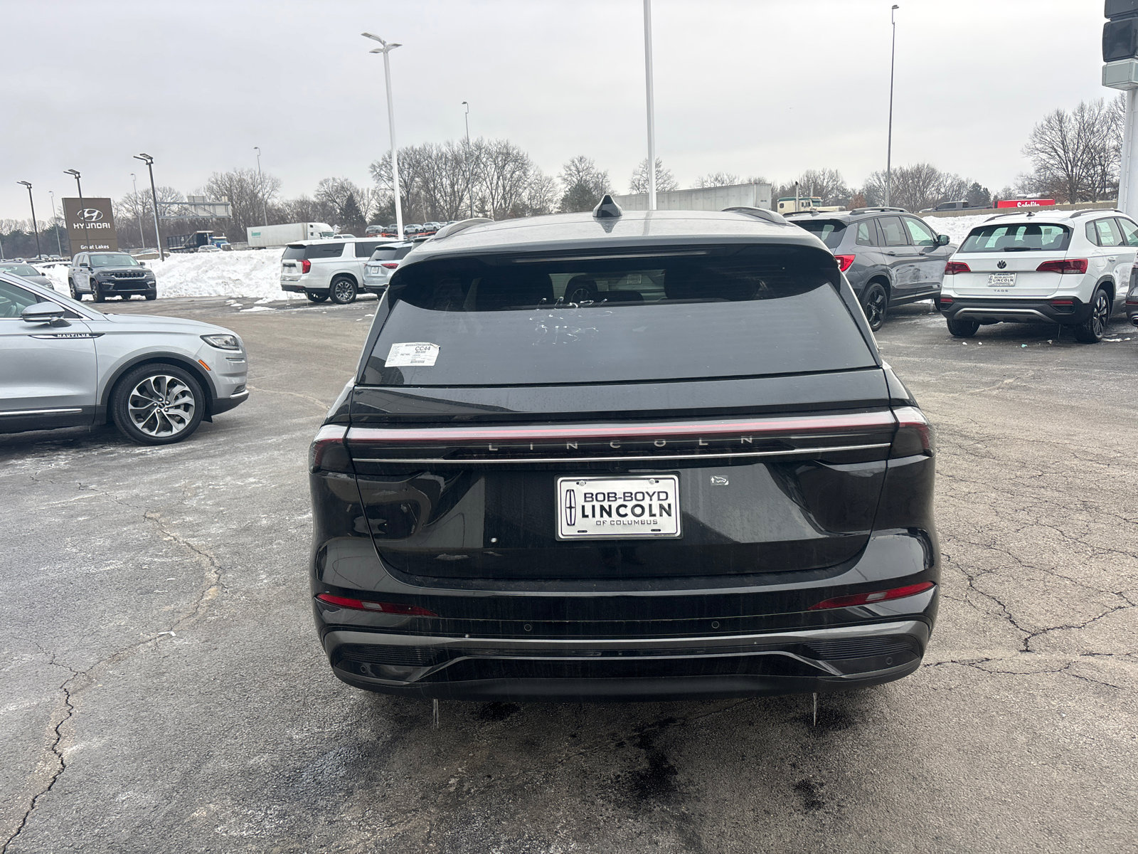 New 2026 Lincoln Nautilus Reserve w/ Jet Appearance Package AWD/4WD image 6