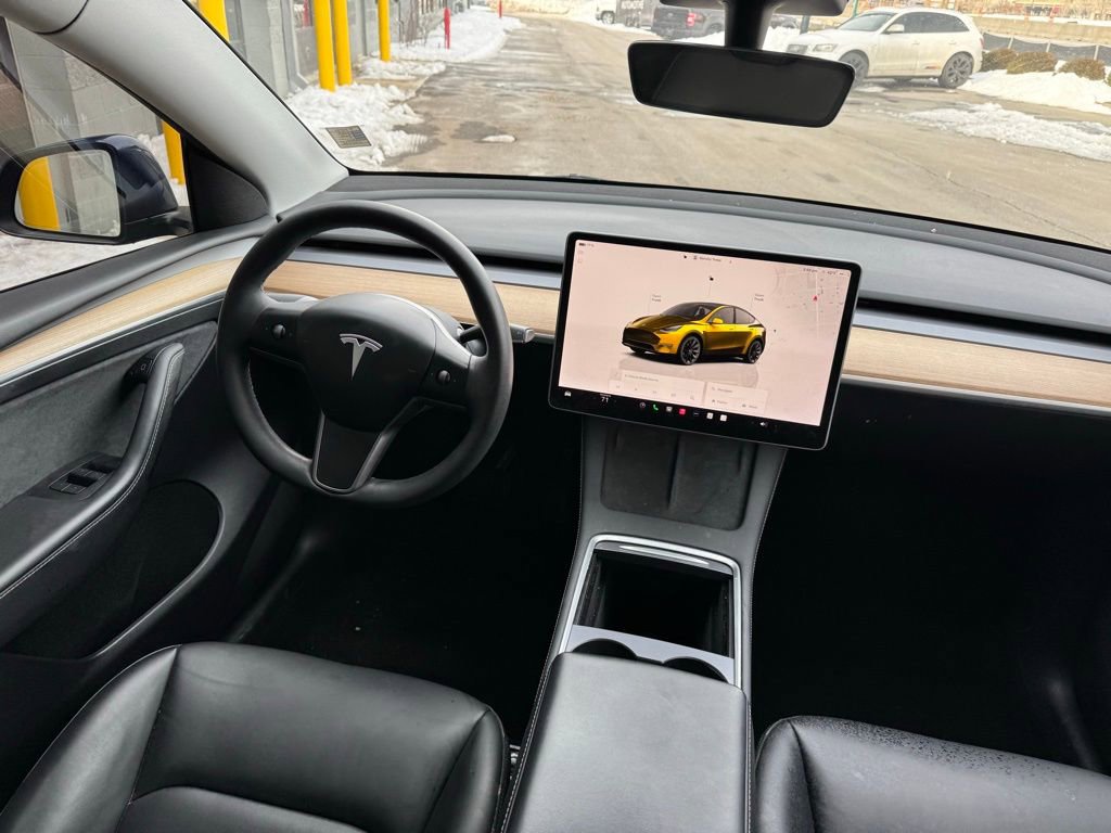 Used 2023 Tesla Model Y Long Range image 36