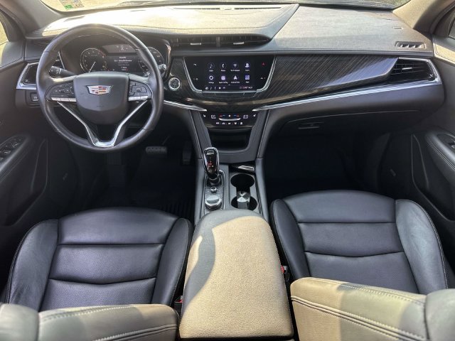 Used 2020 Cadillac XT6 Premium Luxury FWD image 17