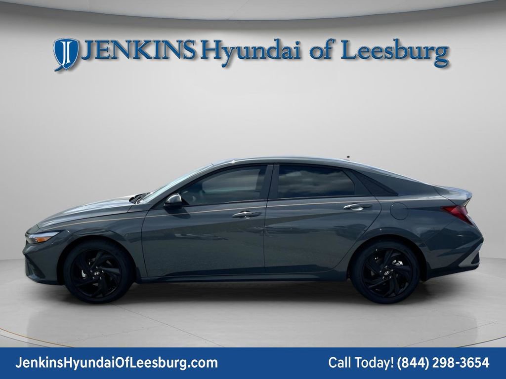 New 2026 Hyundai Elantra Sport FWD image 9