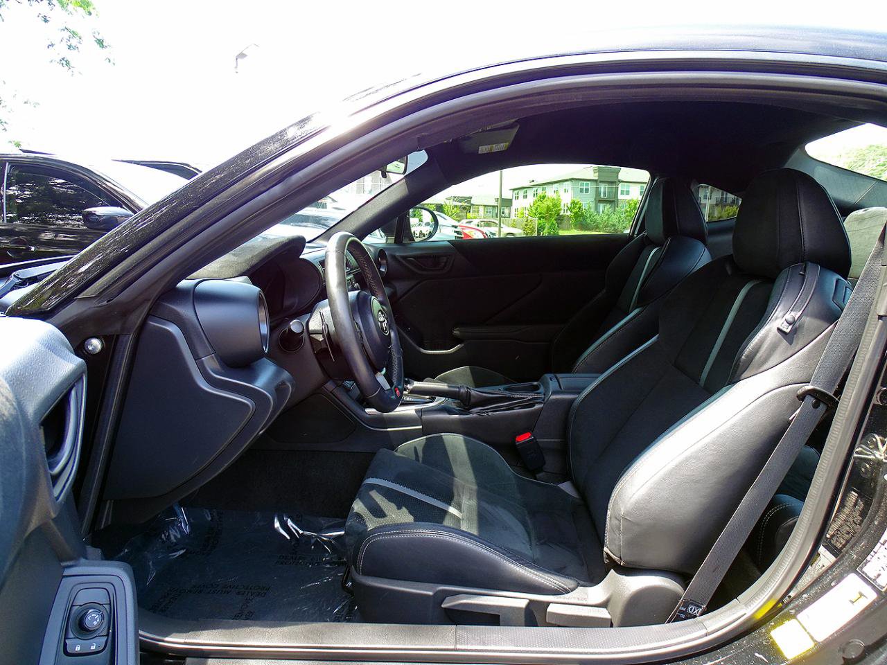 Used 2023 Toyota GR86 Premium RWD image 17