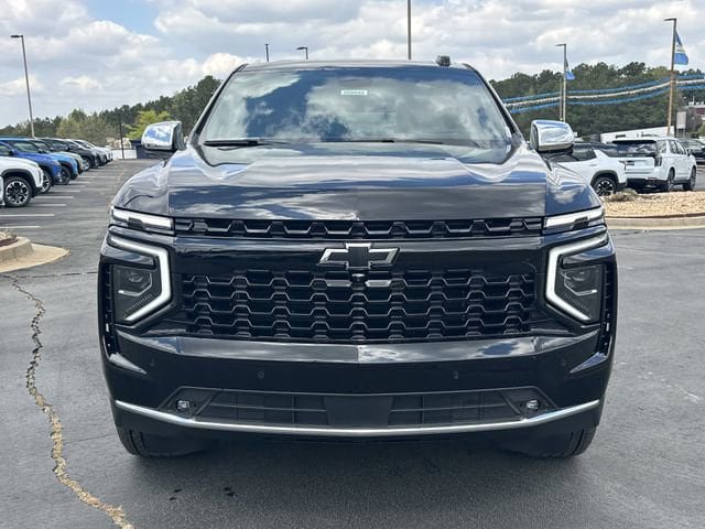 New 2026 Chevrolet Suburban Premier image 2