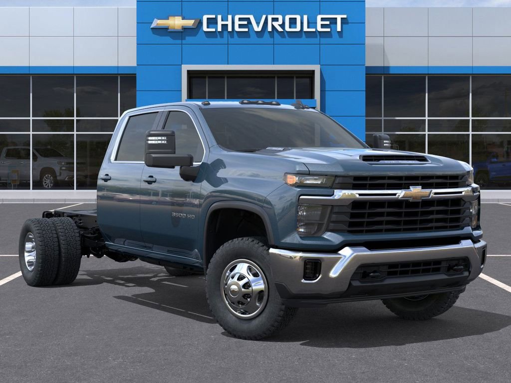 New 2026 Chevrolet Silverado 3500 LT w/ Convenience Package AWD/4WD image 7