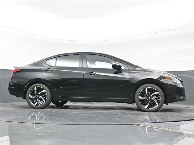 New 2025 Nissan Versa SR w/ Trunk Package image 25