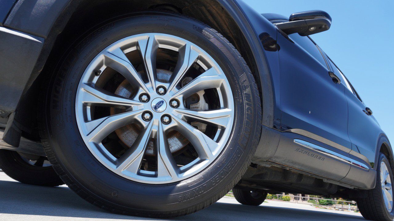 Used 2021 Ford Explorer Limited AWD/4WD image 11