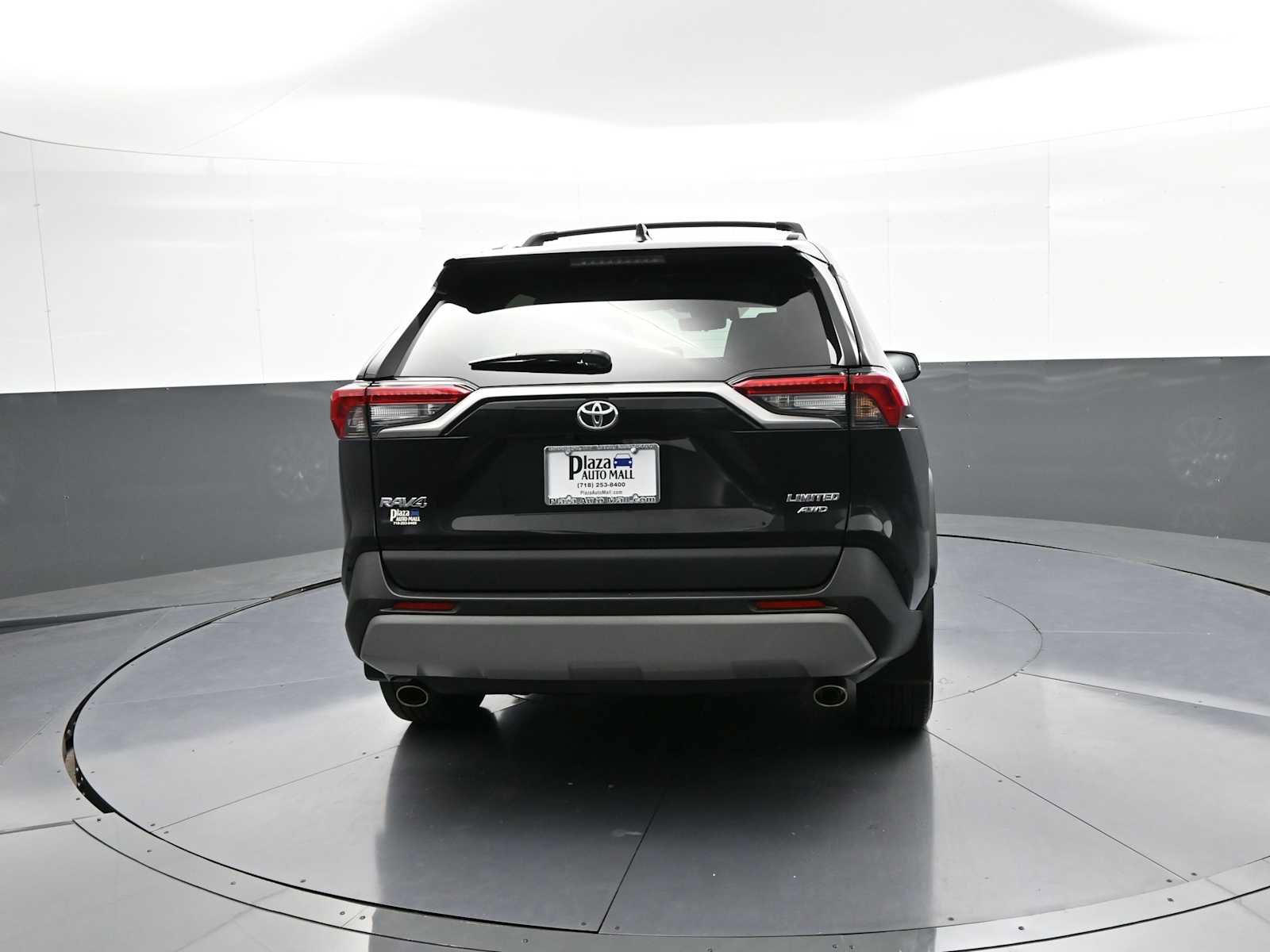 Used 2022 Toyota RAV4 Limited AWD/4WD image 7
