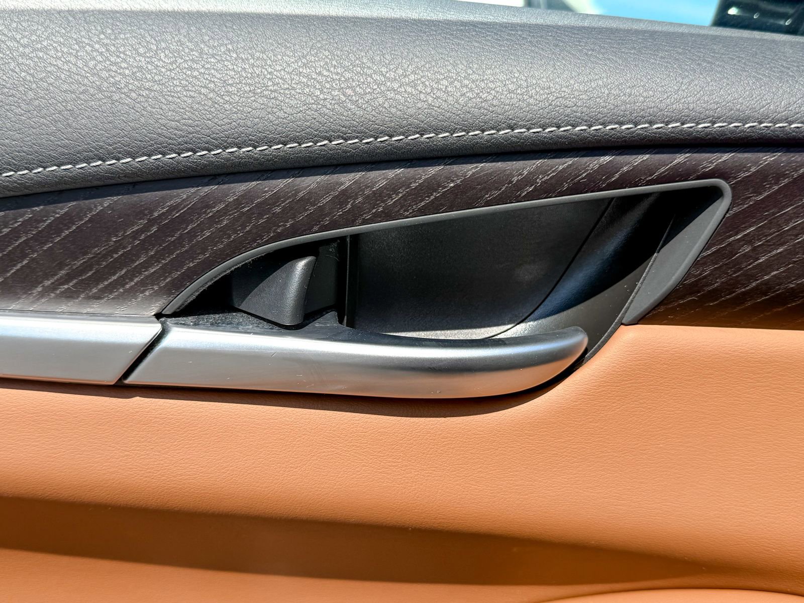 Used 2024 INFINITI QX60 Sensory w/ Vision Package image 19