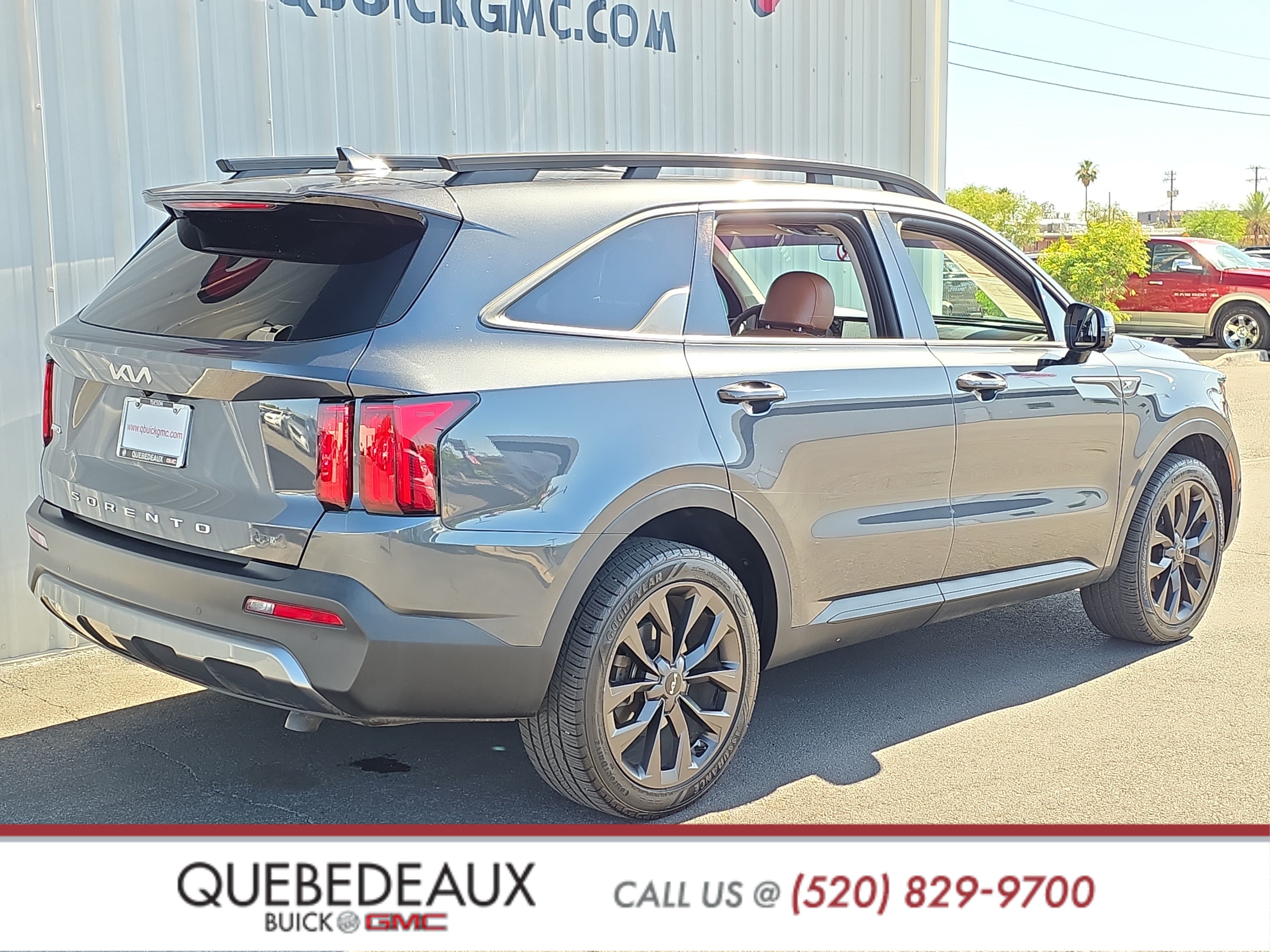 Used 2022 Kia Sorento SX Prestige w/ Rust Color Package AWD/4WD image 7