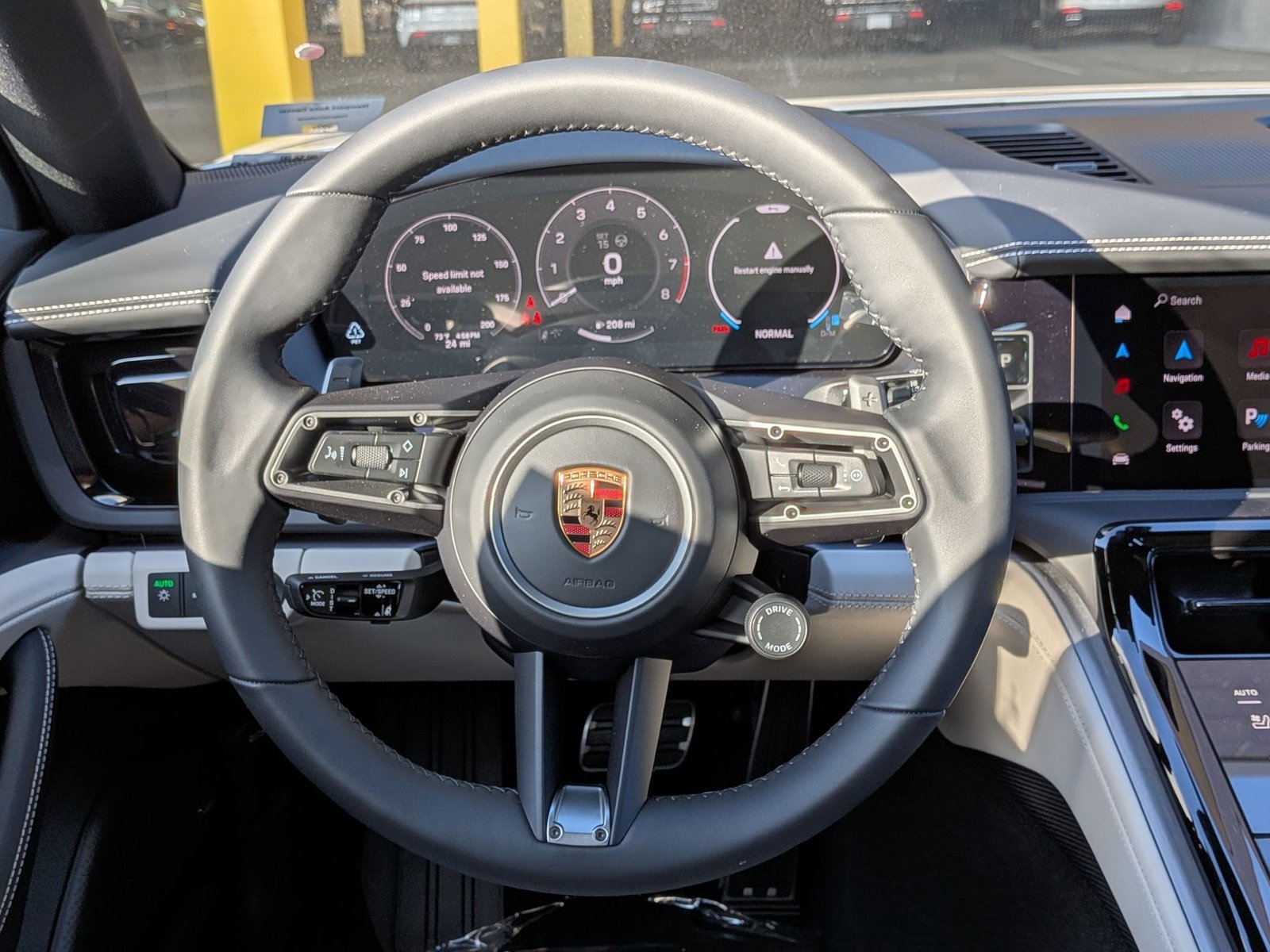 New 2025 Porsche Panamera image 15