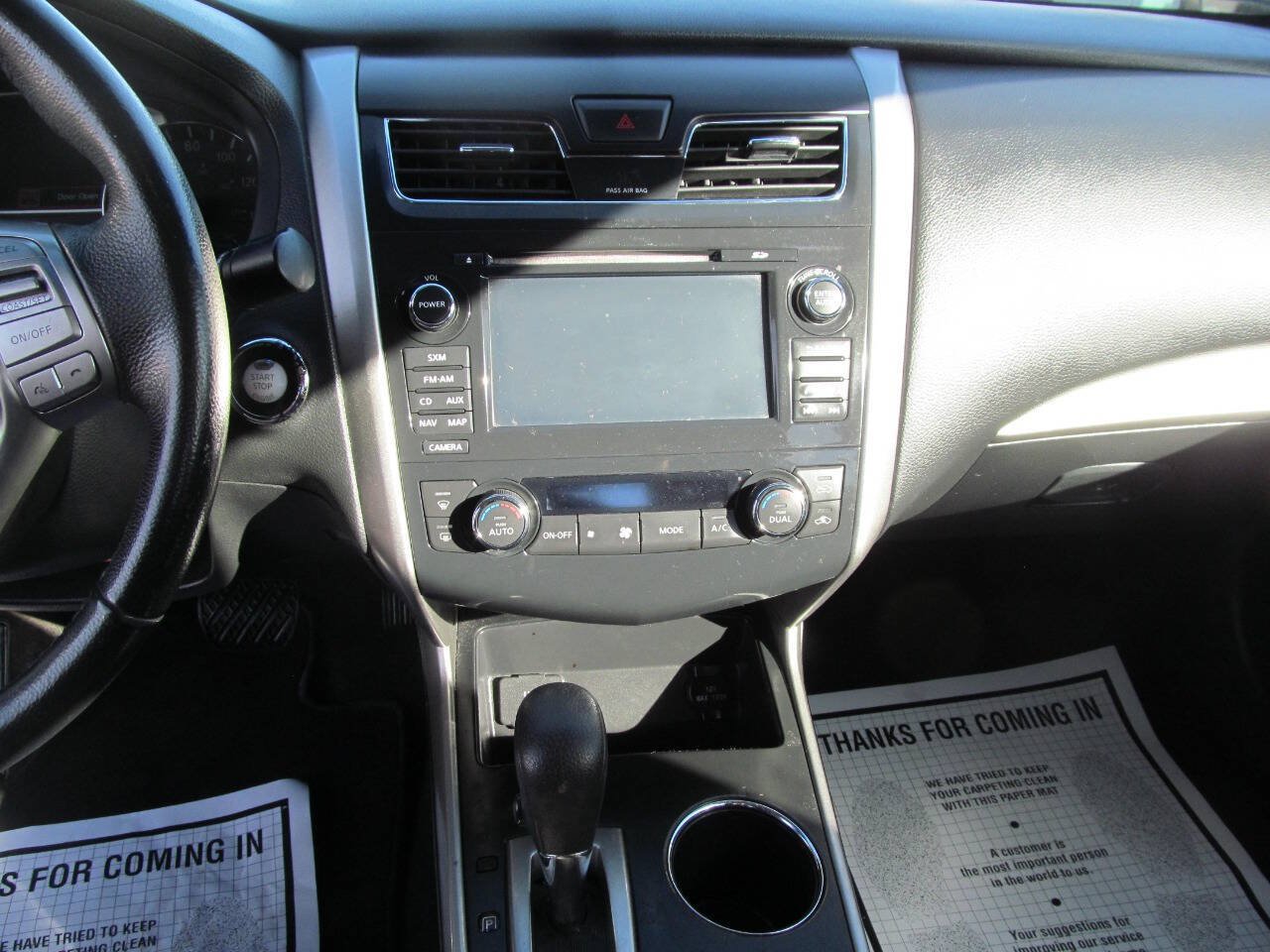 Used 2015 Nissan Altima 2.5 SV w/ Convenience Package FWD image 11