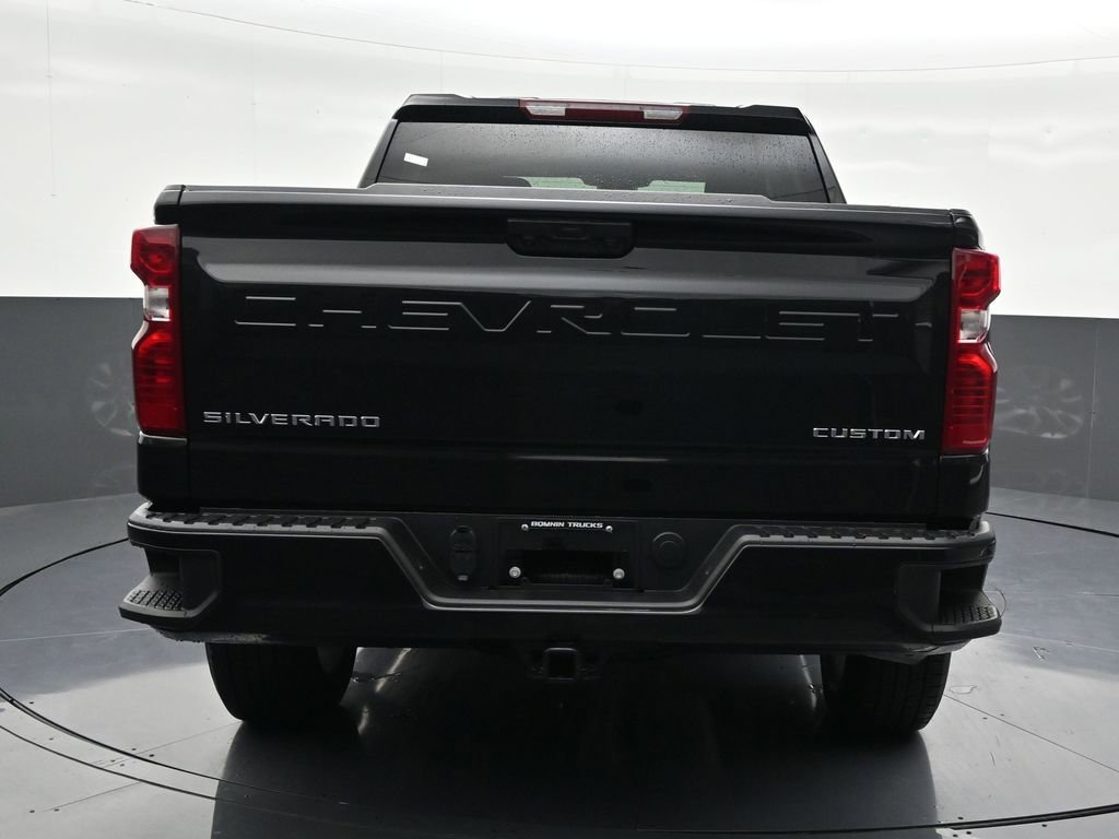 Used 2026 Chevrolet Silverado 1500 Custom image 4