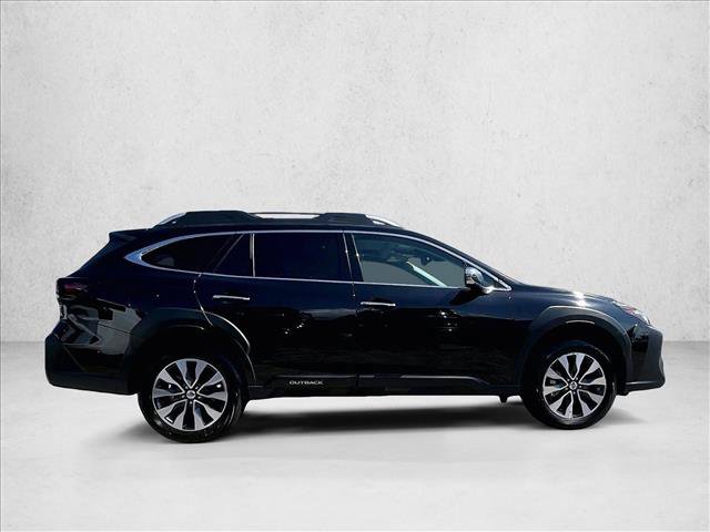 Used 2025 Subaru Outback Touring AWD/4WD image 5