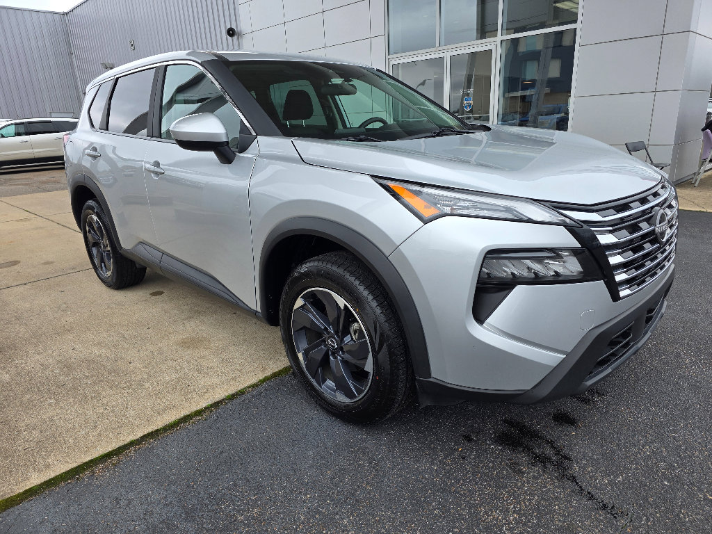 Used 2025 Nissan Rogue SV FWD image 1