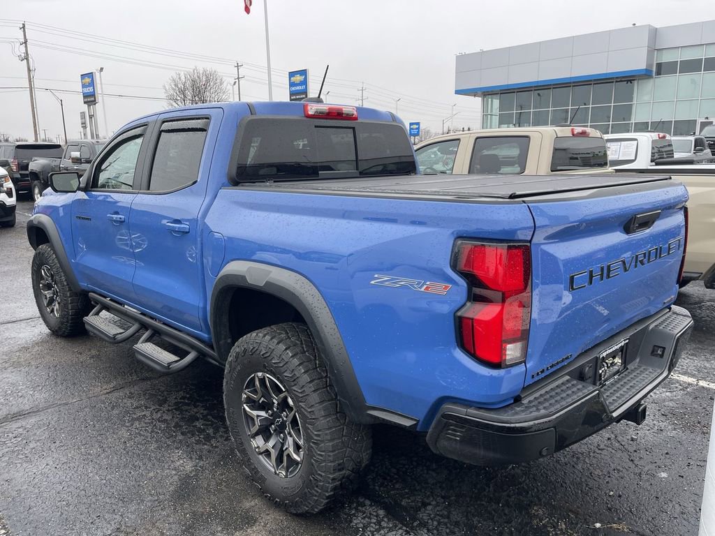 Used 2025 Chevrolet Colorado ZR2 w/ Technology Package image 16