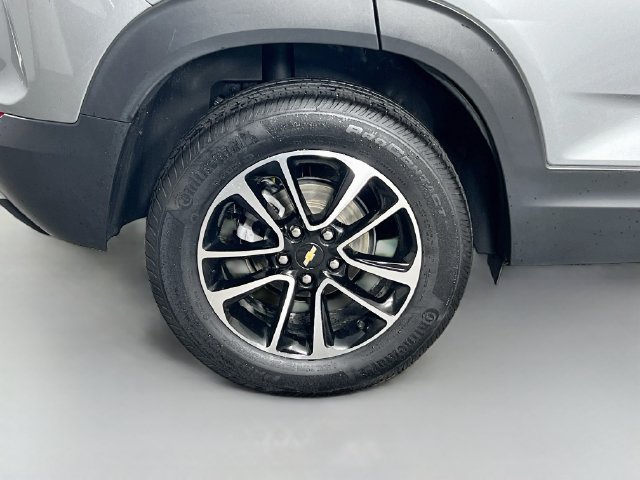 Used 2024 Chevrolet TrailBlazer LT AWD/4WD image 33