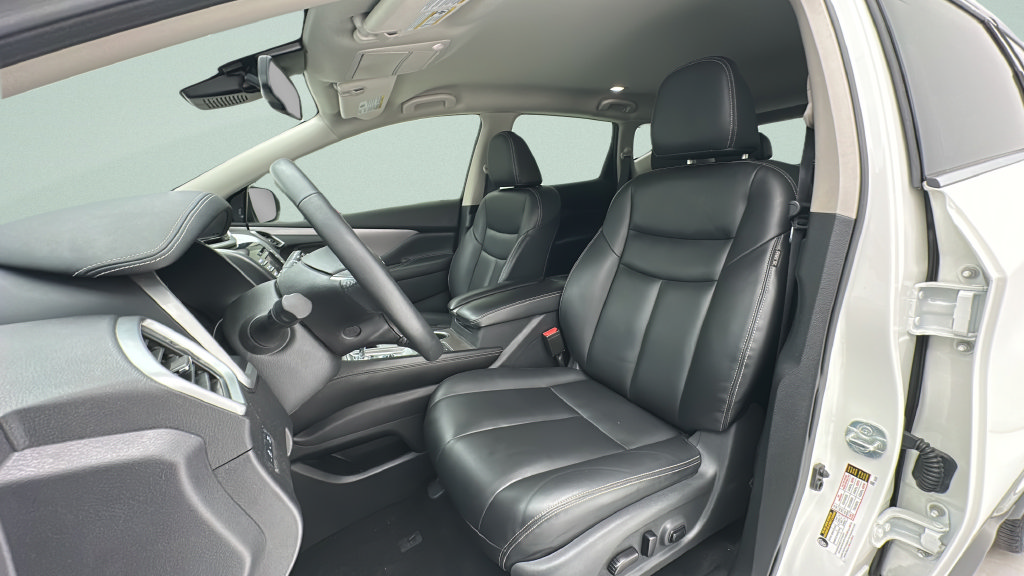 Used 2023 Nissan Murano SV w/ SV Midnight Edition Package AWD/4WD image 13