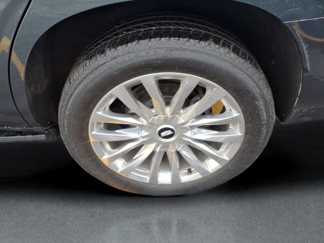 Used 2021 Cadillac Escalade Premium Luxury w/ Driver Assist Tech Package AWD/4WD image 7