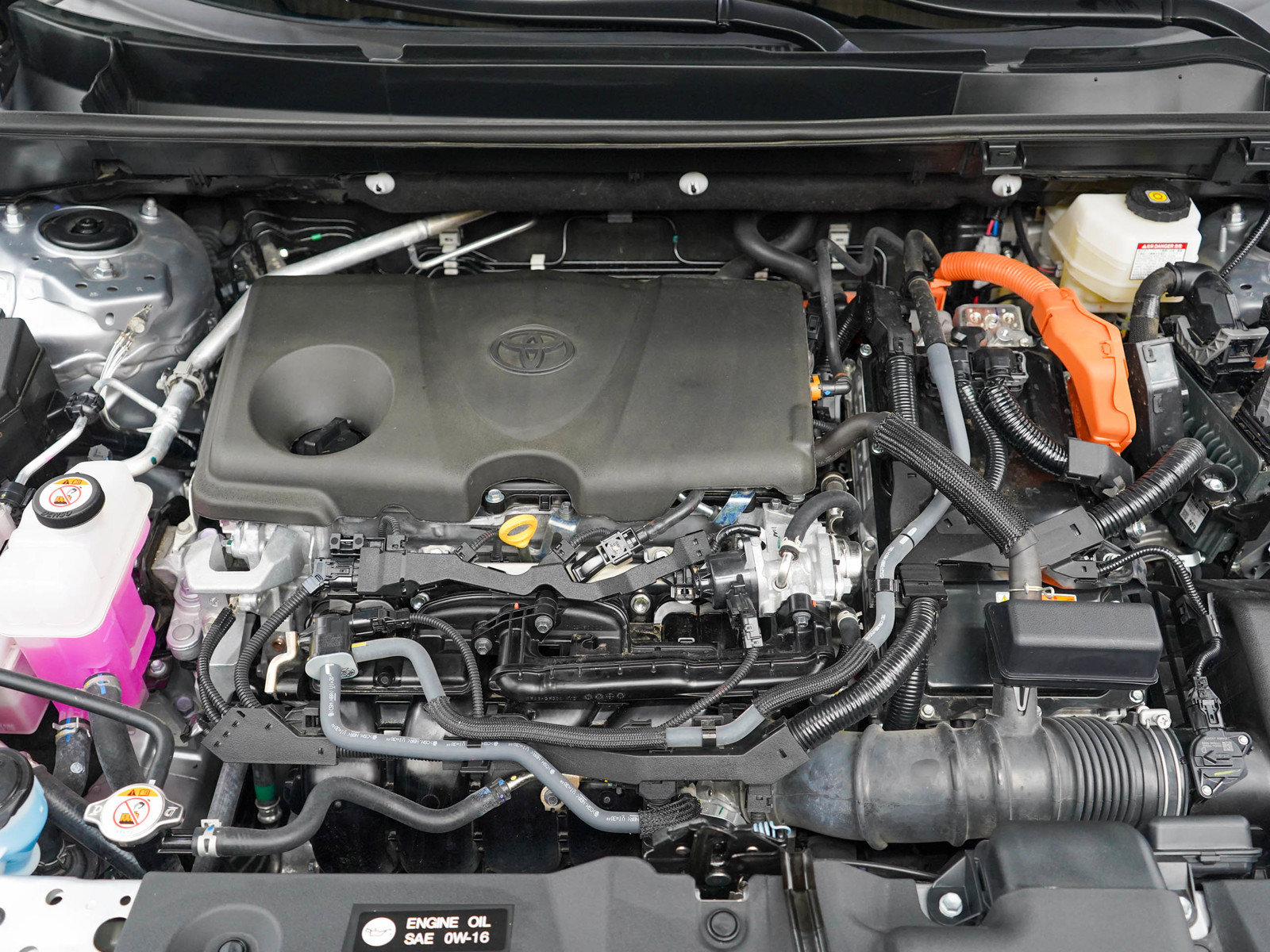 Used 2025 Toyota RAV4 LE AWD/4WD image 28