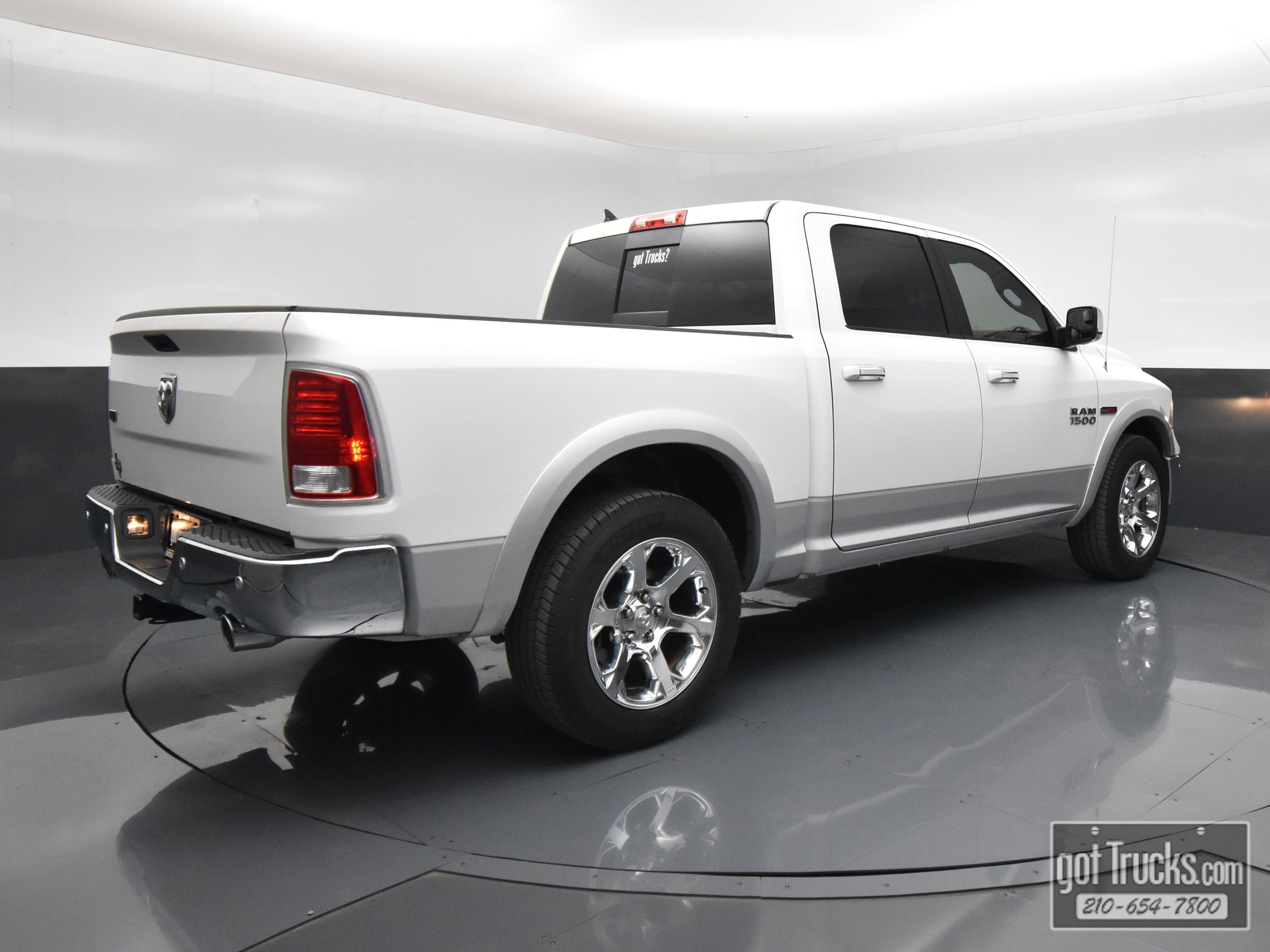 Used 2018 RAM 1500 Laramie RWD image 50