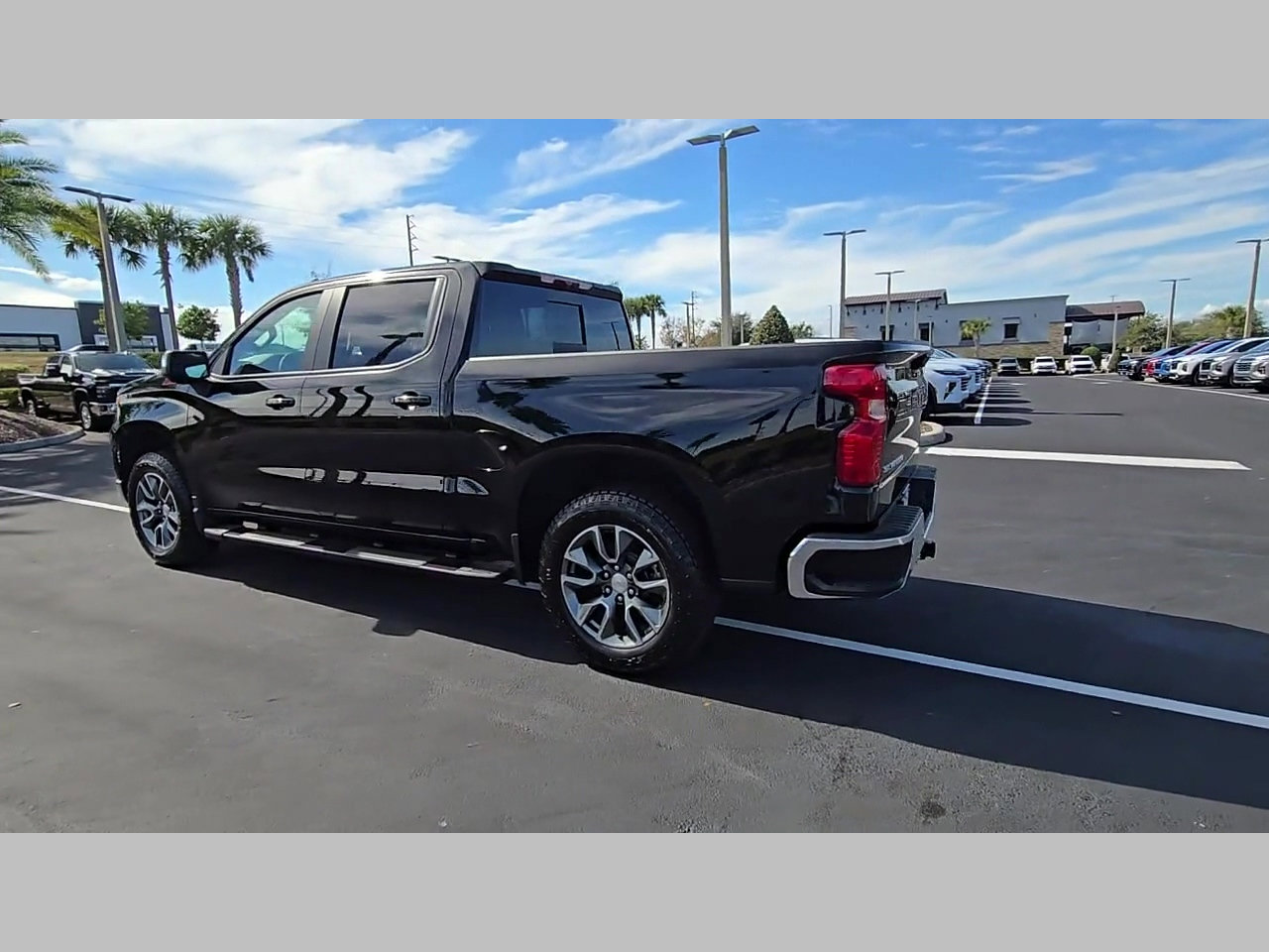 New 2026 Chevrolet Silverado 1500 LT w/ Z71 Off-Road Package AWD/4WD image 17