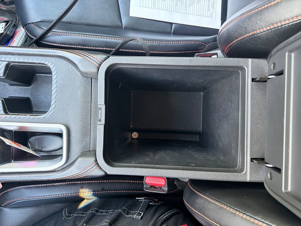 Used 2023 Nissan Sentra SR w/ SR Premium Package FWD image 47
